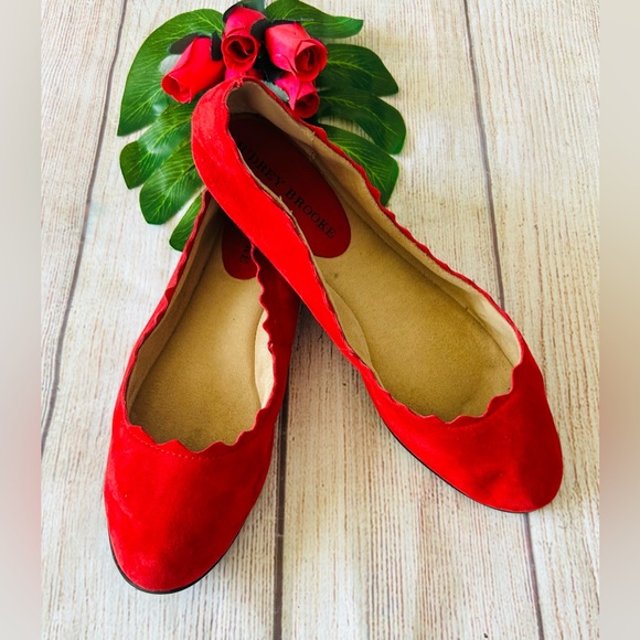 Audrey Brook Winny Suede Flats - Picture 3 of 8